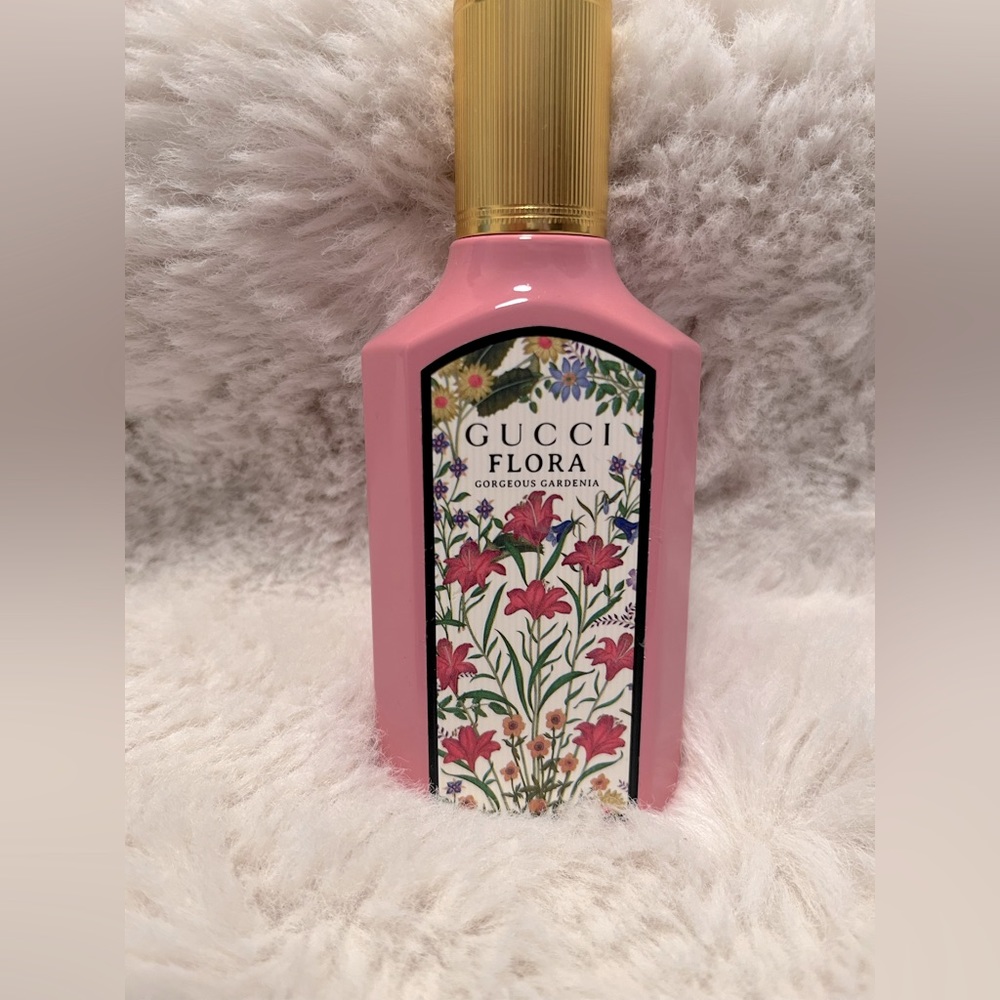 Flora Gorgeous Gardenia Eau de Parfum Gucci, 1.6-oz.